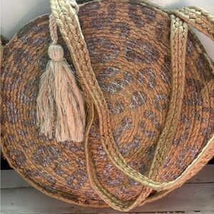 Round Woven Tassel Tote Bag in Brown